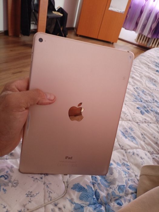vand tabletă foarte buna