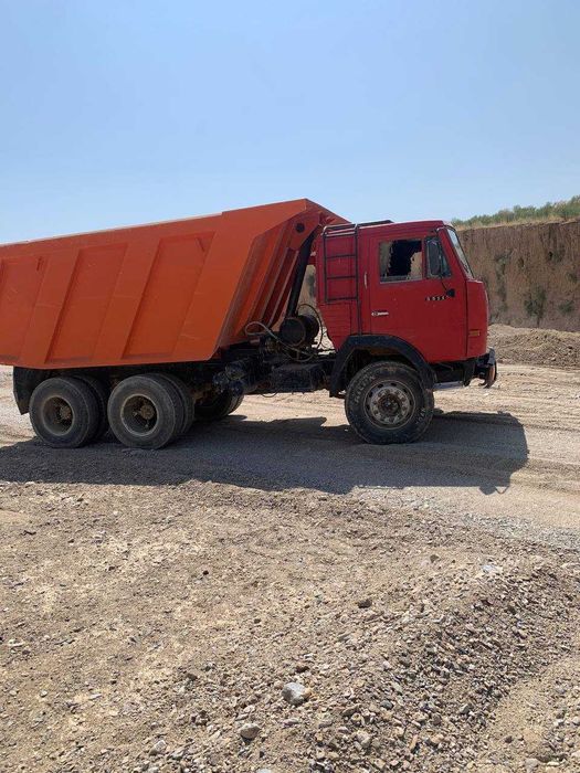 O'zi yuk ag'daruvchi KAMAZ 5511