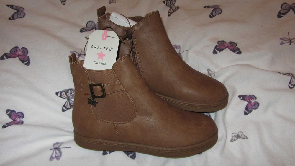 CRAFTED нови боти, 35 номер, стелка 22,5 см