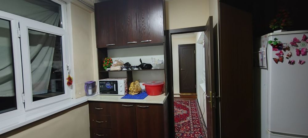 Uy sotiladi kelishamiza