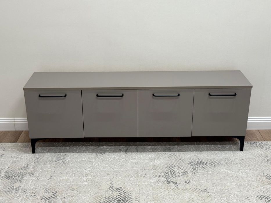 Тумба под телевизор