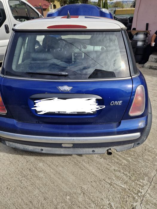 Vând Mini Cooper