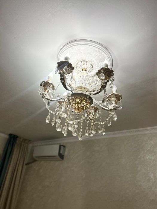 Люстра сатылады срочно