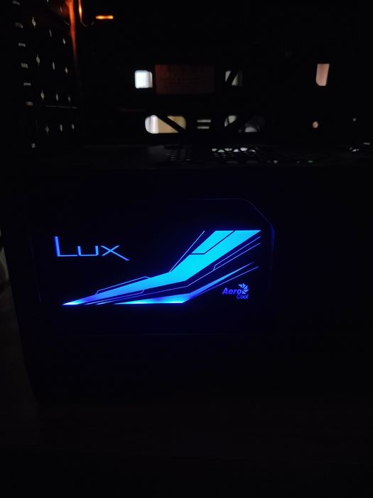 Piese PC Gaming  ( sau pc intreg )