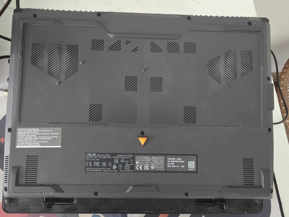 Laptop Asus TUF / Ryzen 7 7435HS / RTX 4060 / 16gb Ram / 512 ssd + 1TB