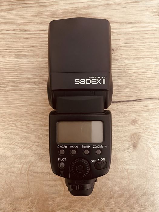 Canon EOS 550D (полный комплект)