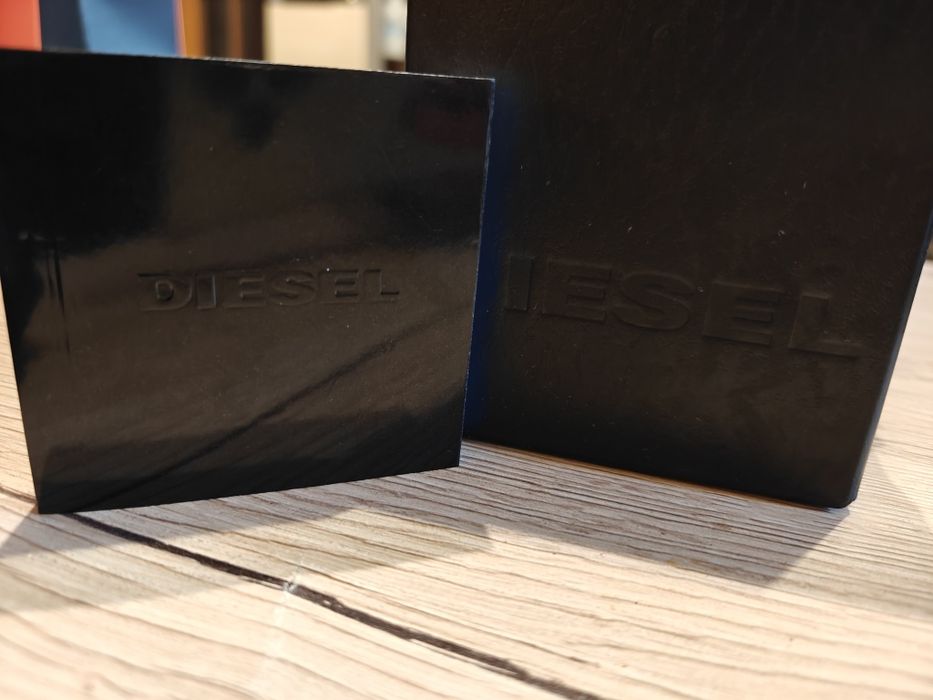 Diesel DZ4318 Часовник Като Нов!