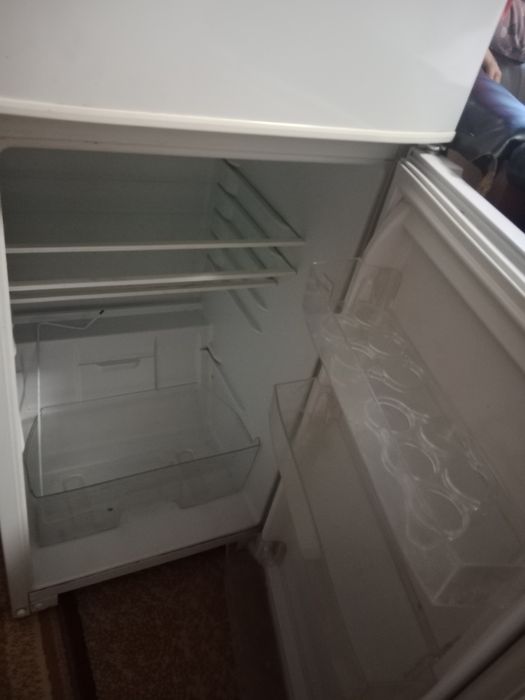 Холодильник  жағдайы жақсы