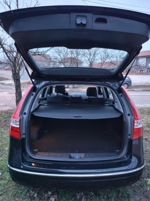 Хюндай I 30SW 1.4/16V  2010 година