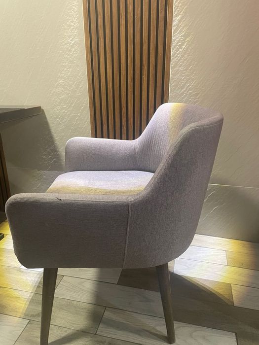 Продам б/у стулья