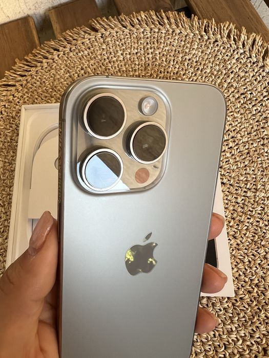 iPhone 16 Pro 128GB перфектен + гаранция