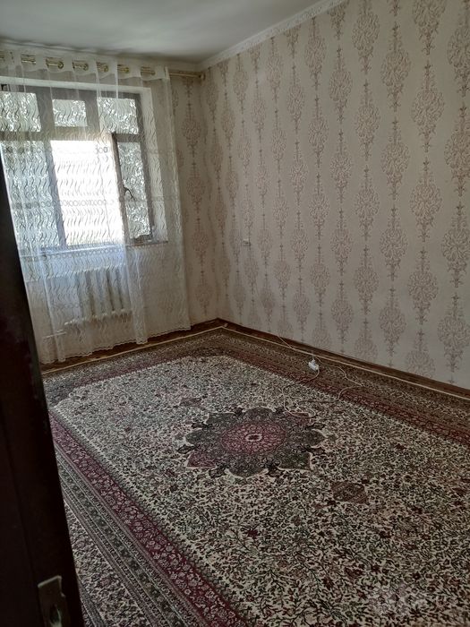 3 хоналик квартира сотилади 88 квадрат метр 9 бозорни оркасидаги дом