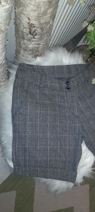 Pantaloni scurti eleganti