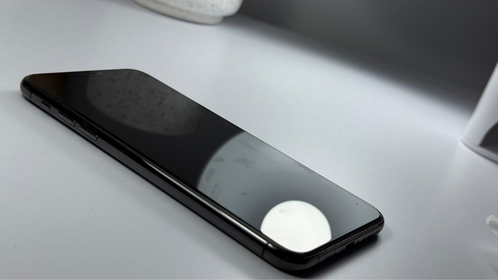 iPhone 11 Pro Max Space Gray, 64 GB , 84% baterie, in stare perfecta