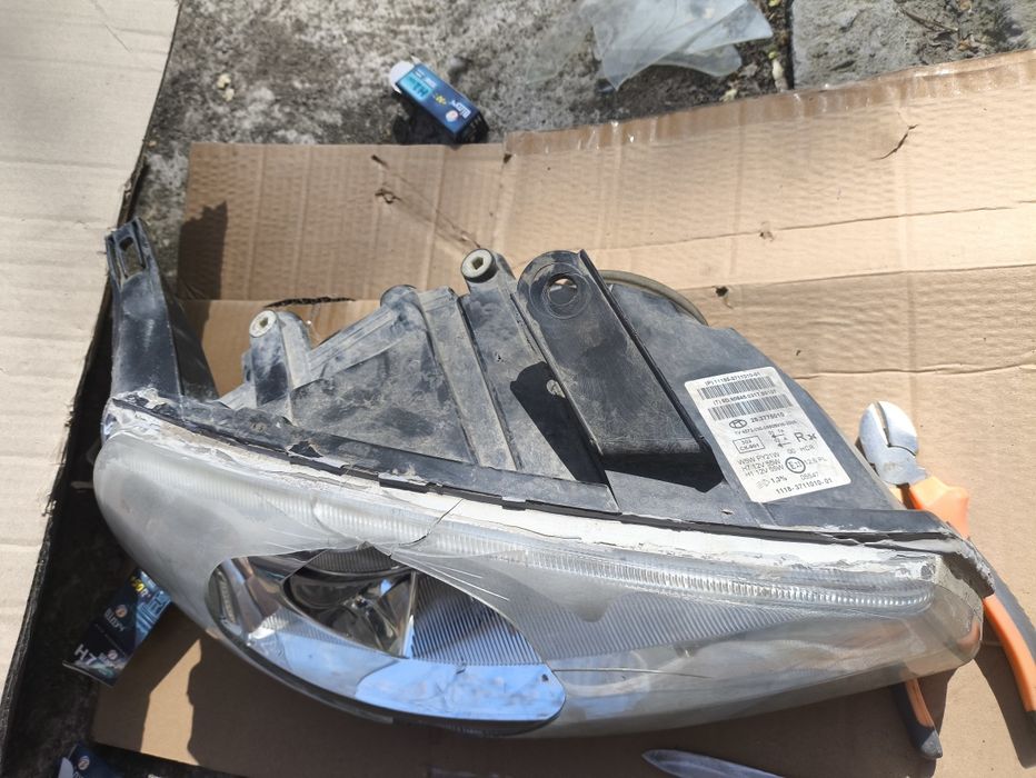 Фара Lada Kalina 1