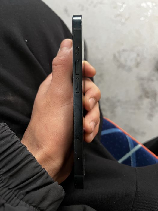 Айфон 13 срочно.