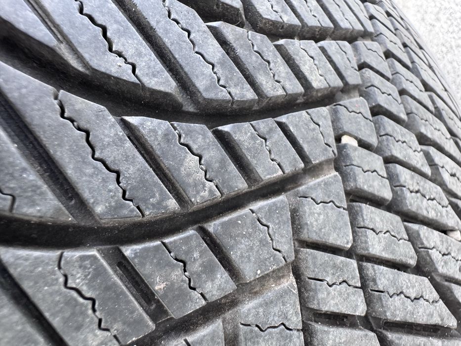 Set jante aliaj roti complete R16 cu anvelope all season 205 55 R16 Kia Ceed Hyundai i30 5X114,3