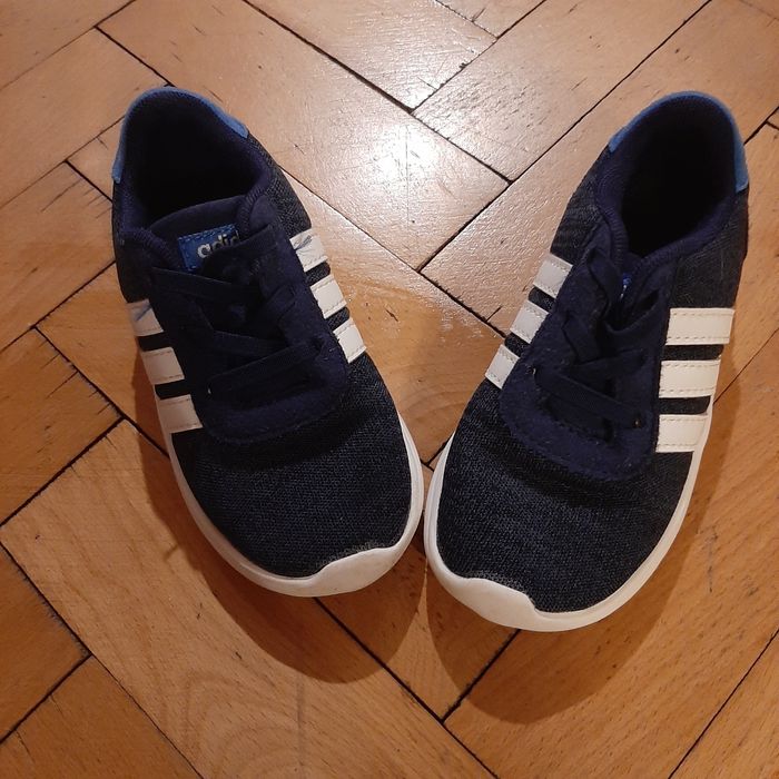 Adidasi Adidas marimea 25