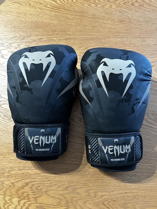 Manusi Box / Kickbox Venum Impact 16 OZ