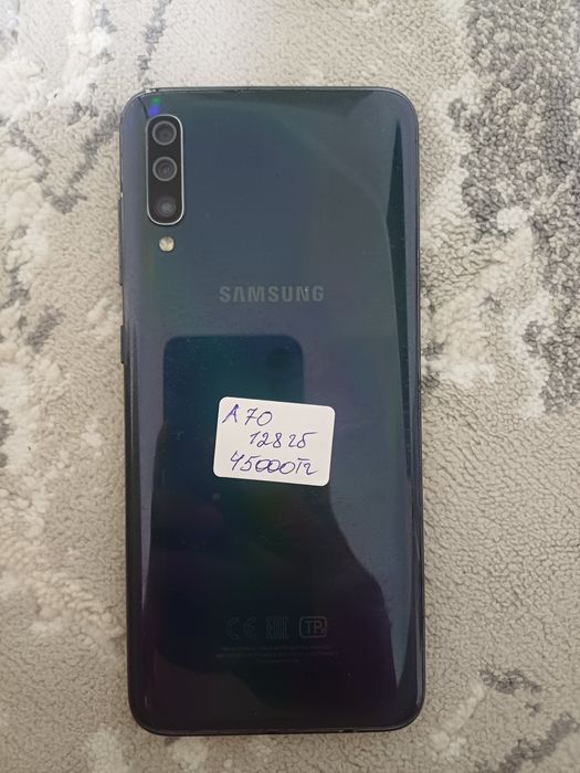 SamsungA70 128гб все работает