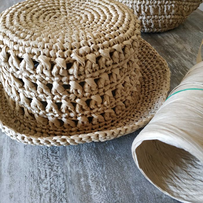 Продавам прежда рафия