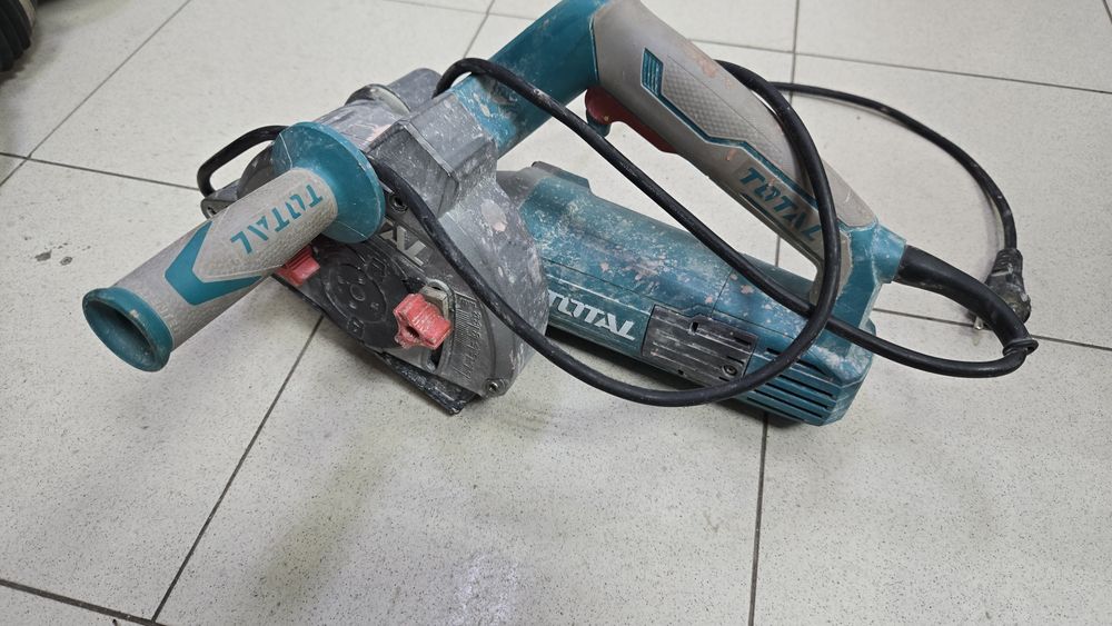 Штраборез  Total 125мм