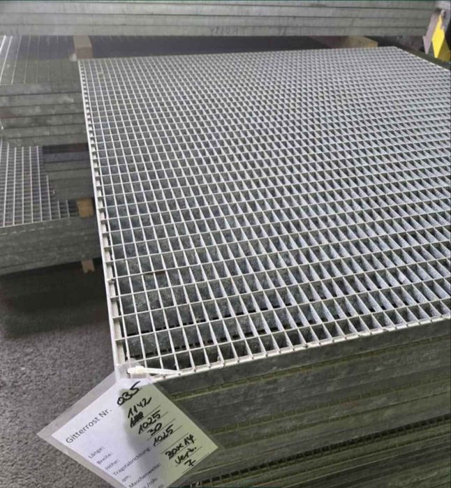 Grătare zincate pentru podeturi