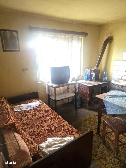 Casa cu anexe comuna Letca 39000eur neg