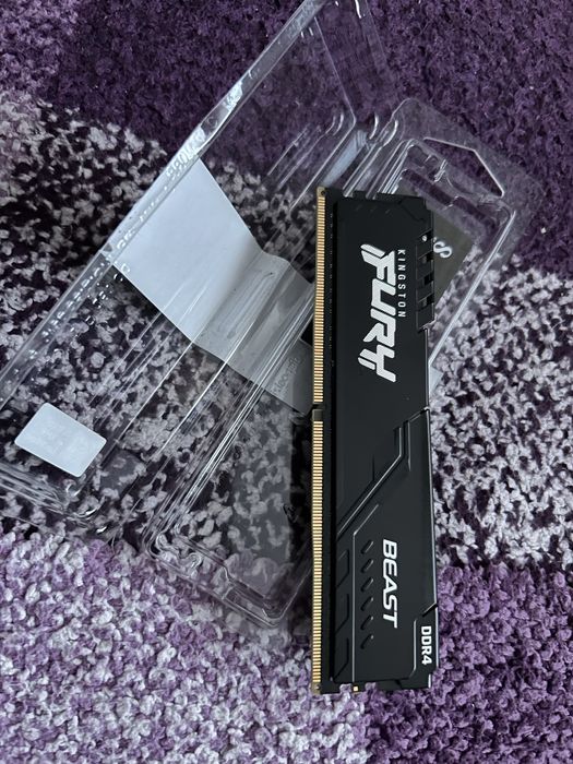 DDR 4 RAM memorii PC si laptop 8Gb/3200