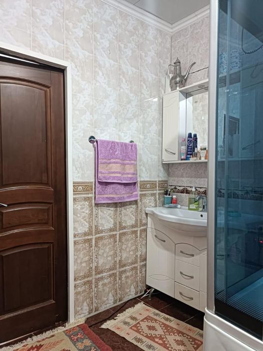 Продается дом 10 комнат 240 м