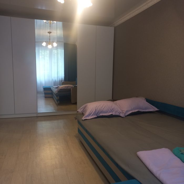 Сдаю по суточно квартиру