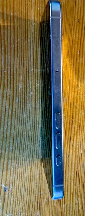 vand iphone 16 pro  perfecta stare de functionare