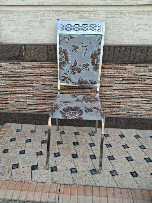 стуллар сотилади