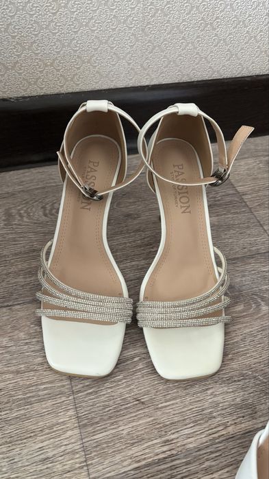 продам туфли 37 размера