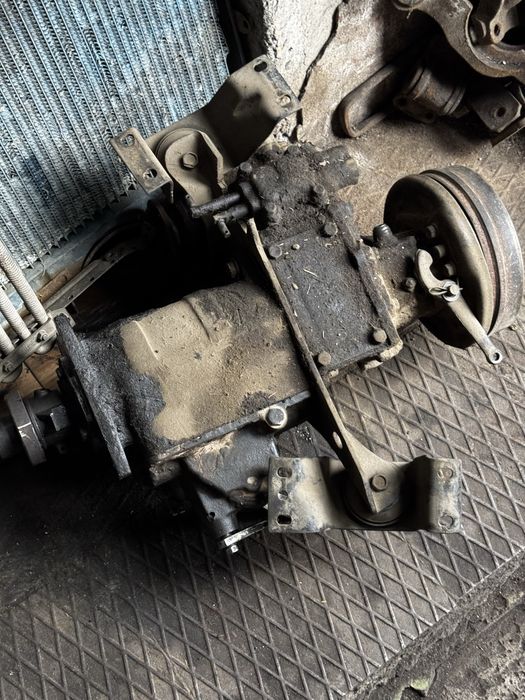 Разбор уаз. Коробка двигатель кузов двери