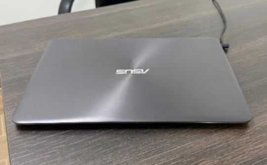 Лаптоп ASUS Notebook PC UX305F