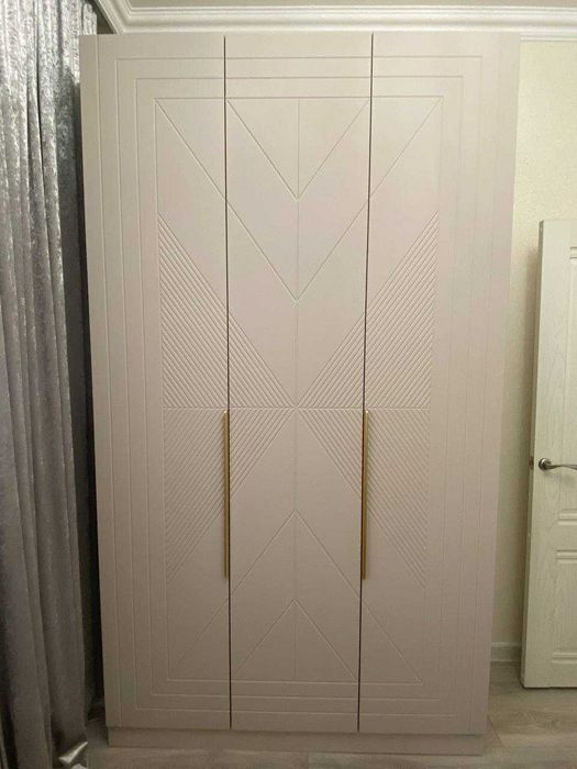 Шкаф для одежды в спальню