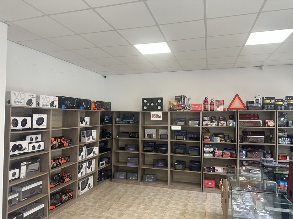 Rafturi de magazin