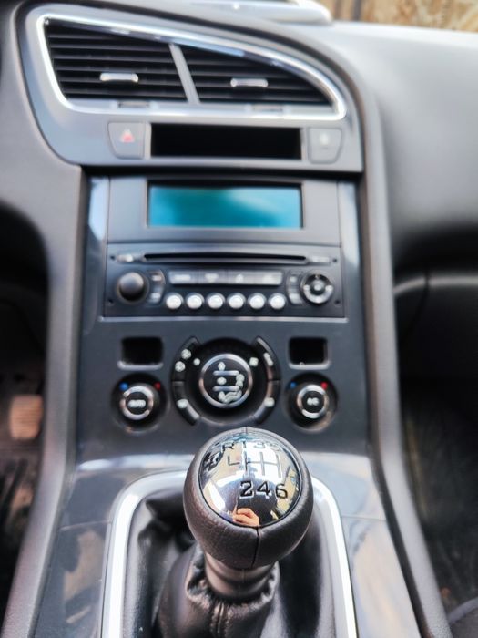 Пежо 5008, 1,6HDI, 2011г.