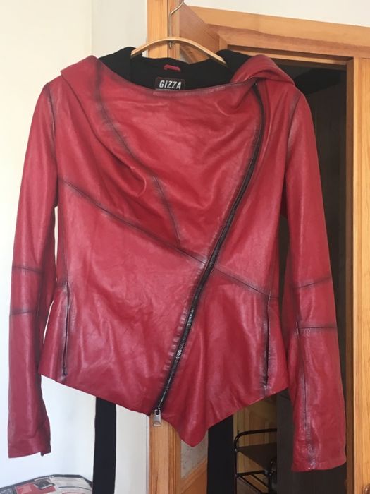 Продам куртку кожаную