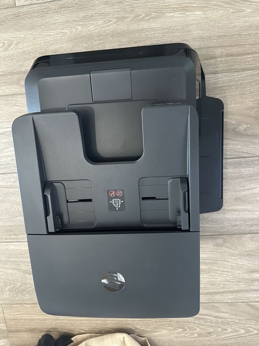 Vand imprimanta pentru piese HP OfficeJet Pro 8715 PRINT FAX SCAN COPY WEB