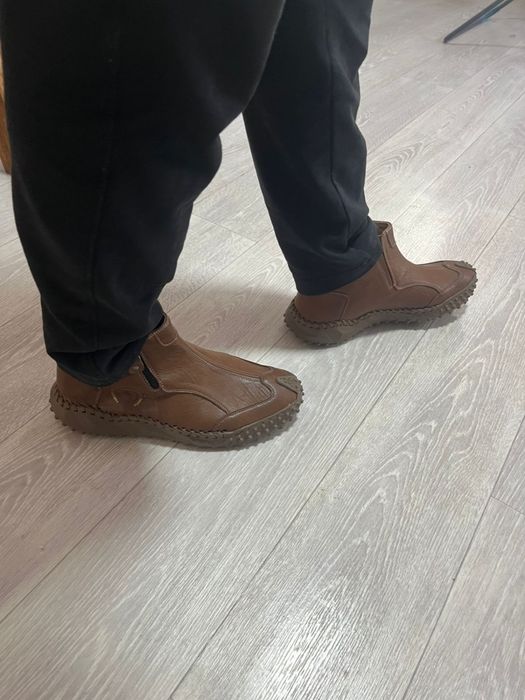 Продам мужскую обувь