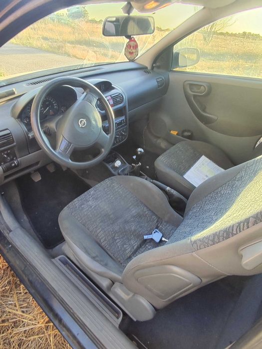 Opel corsa benzina 2001