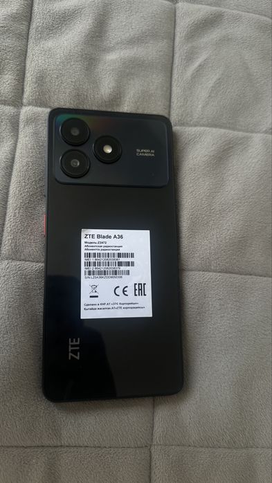 Продам два телефона Huawei , Zte