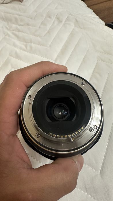 Tamron 20mm за Сони