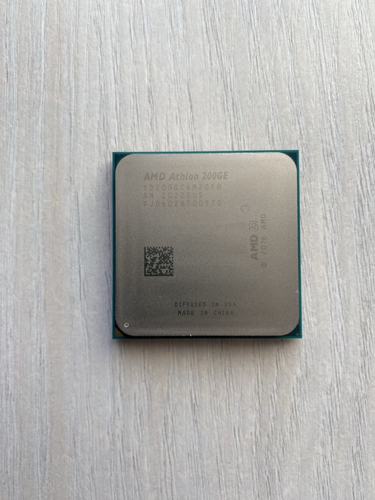 Процессор AMD Athlon 200GE (AM4, Vega 3)
