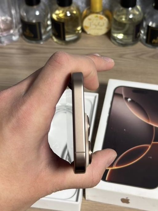 Продам iPhone 16 Pro