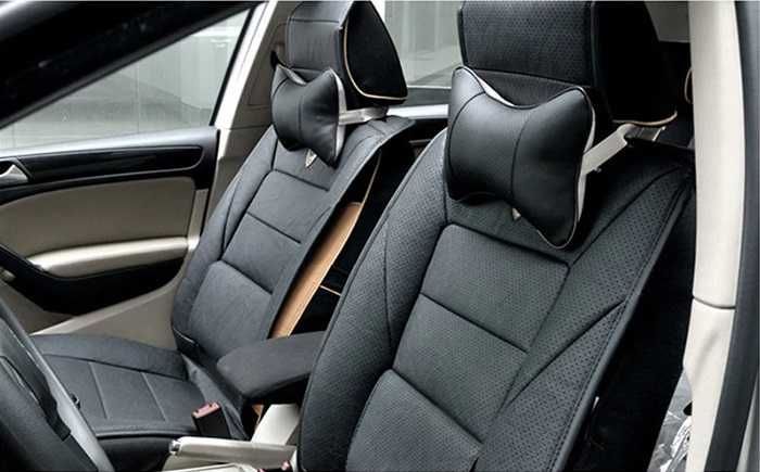 Авто възглавнички черен цвят