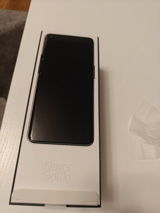 Vând telefon One Plus 9 Pro