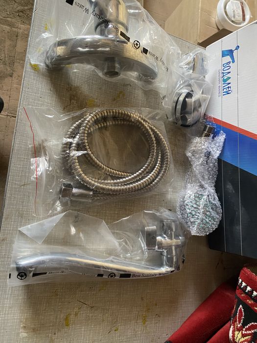 Смеситель для ванны